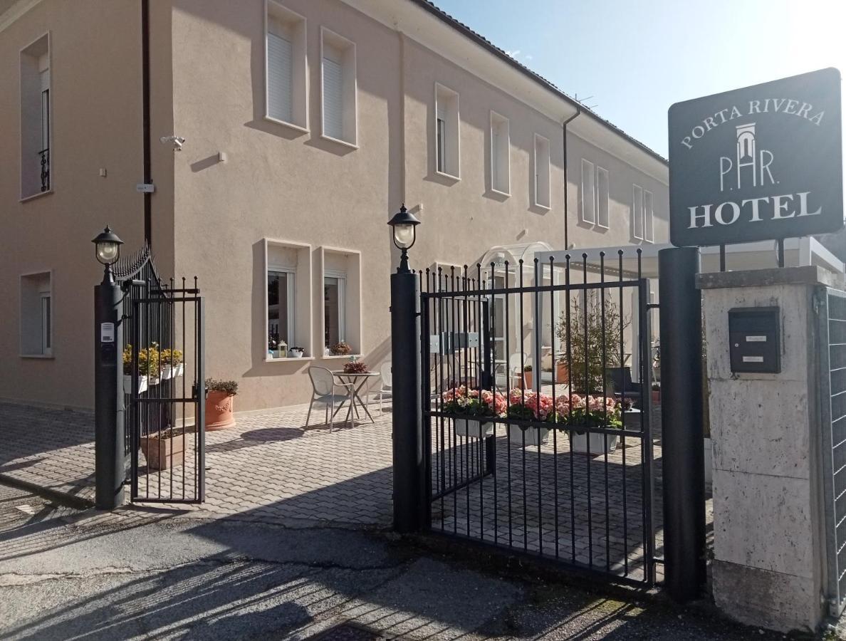 Hotel Porta Rivera LʼAquila Eksteriør bilde