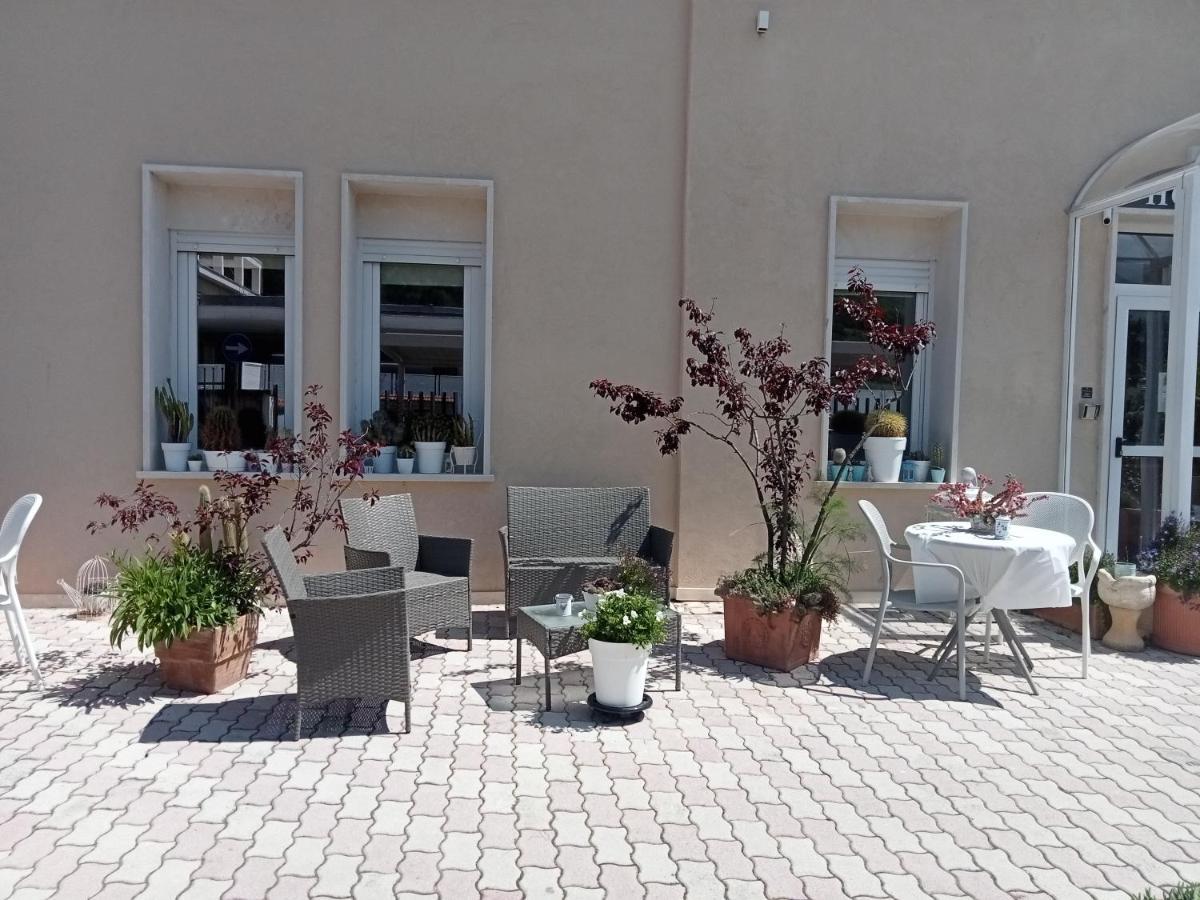 Hotel Porta Rivera LʼAquila Eksteriør bilde