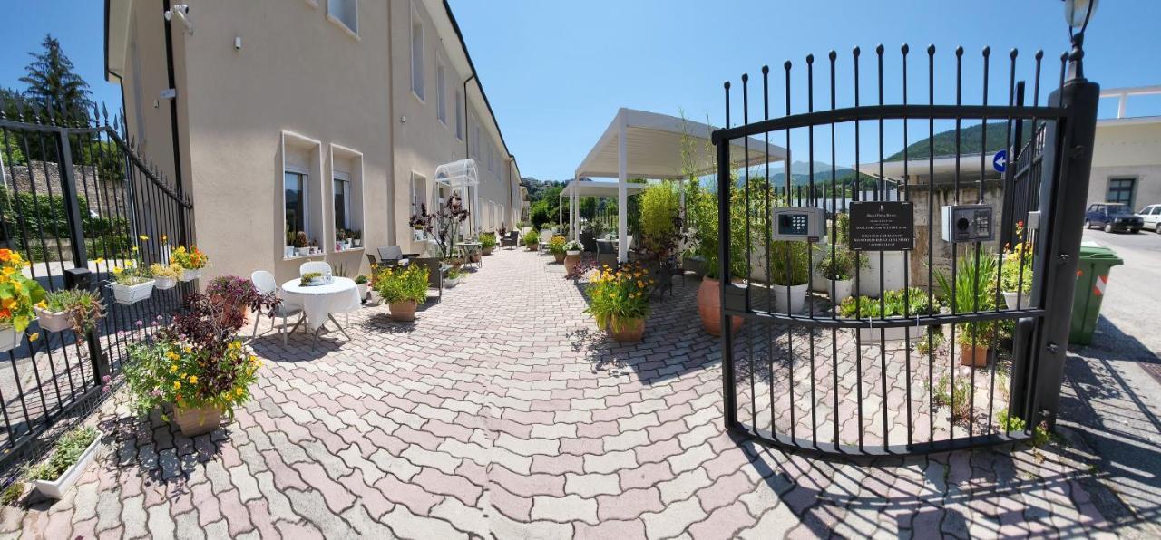 Hotel Porta Rivera LʼAquila Eksteriør bilde